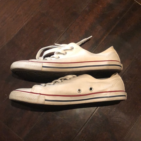 White basic converse - Picture 4 of 4